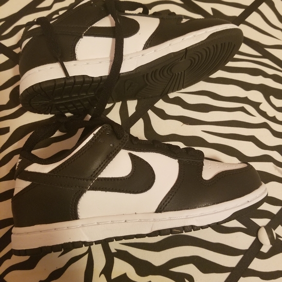Brand new Nike Dunk Low Pandas Size 13c - Picture 6 of 10